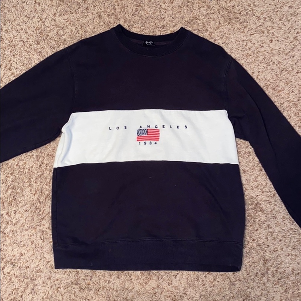 crew neck sweatshirt